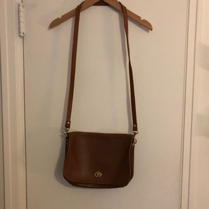 Leather crossbody bag with removable strap